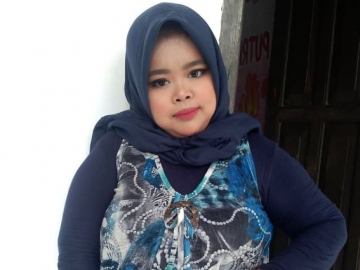 Rahmawati Kekeyi Pamer Foto Selfie Bareng Pria Mirip Nassar dan Tuliskan Ini, Pacar Baru?