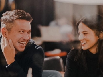 Juria Hartmans Pamer Foto Bareng Pevita Pearce, Gading Marten Malah Beri Komentar Begini