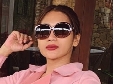 Bosan Dengan Hyun Bin, Tata Janeeta Mesra Dengan Tukul Arwana Jadi Sorotan