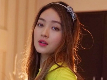 Singgung Soal Keyakinan, Natasha Wilona Pose Tiduran Sontak Disebut Bak Putri Duyung