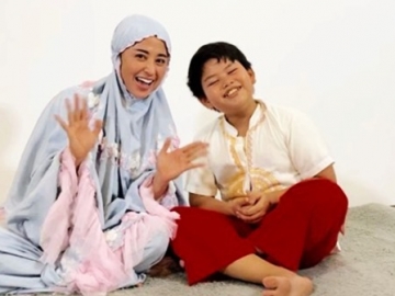 Dewi Persik Bagikan Momen Anak Mengaji Langsung Tuai ‘Sentilan’ Gara-Gara Ini