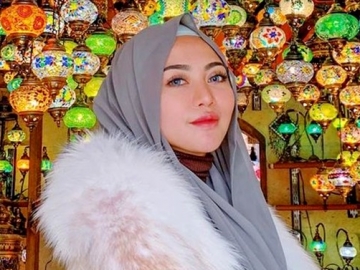Usai Uang Puluhan Juta, Rachel Vennya Kini Beri Cincin Mewah Cuma-cuma ke Sahabat