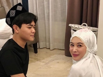 Ajari Adik Tampan Huruf Hijaiyah, Ayana Moon Banjir Sanjungan Sederet Artis Cantik Ini