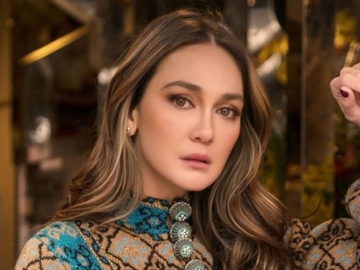Tak Masalah Foto dengan Wajah ‘Polos’, Luna Maya Sembari Bagikan Pesan Manis Ini