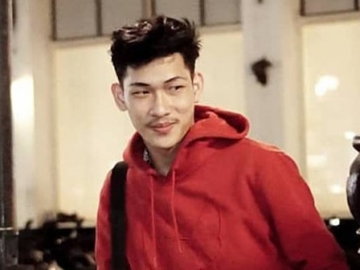 Akhirnya Ditangkap, Penampilan YouTuber Ferdian Paleka Kenakan Baju Tahanan Viral