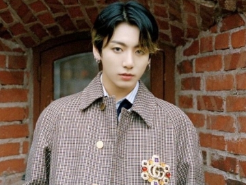 Dipakai Jungkook, Sepatu Boot Prada Rp 17,8 Juta Ludes Terjual