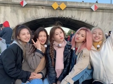 Tampar Netter dengan Visual, ITZY Adu Cantik Pakai Celana Jeans di Iklan Terbaru