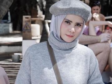 10 Tahun, Angel Lelga Baru Mulai 'Diterima' Keluarganya Yang Beda Agama