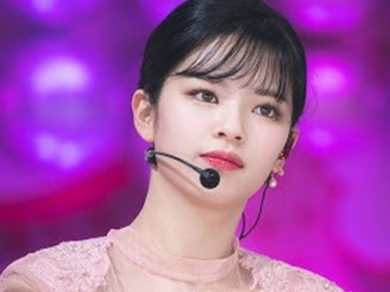 Kembali Tampil dengan Rambut Panjang, Pesona Jeongyeon di Teaser Foto 'More&More' Tuai Sanjungan