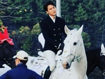 Begini Dugaan Teori Tanda Kilat Milik Lee Min Ho Cs di ‘The King: Eternal Monarch’