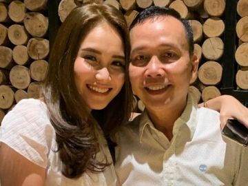 Ayah Rozak Jadi Fokus Utama Kala TikTokan Bareng Ayu Ting Ting, Kenapa?