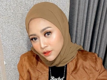 Rachel Vennya Diam-Diam Beri Bantuan ke Kakek Viral yang Diminta Ngemis dan Selesaikan Persoalan Ini