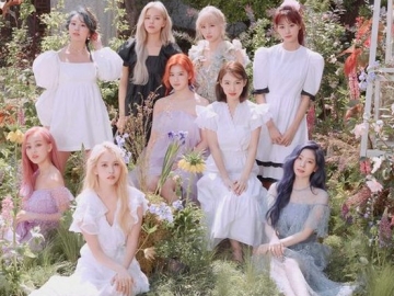 Twice Cetak Rekor Baru, Pre Order Album 'More&More' Tembus 500 Ribu Copy