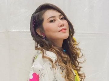 Murka, Via Vallen Kritik Pedas Sikap Para Tetangga Hingga Singgung Kebaikan Selama Ini