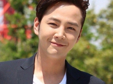 Muncul di Acara Radio Usai Wamil, Jang Geun Suk Malah Dipuji Imut