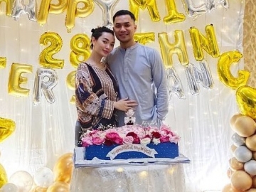 Bukan Edit Foto Ala 'Oplas Challenge', Zaskia Gotik dan Suami Justru Pilih Ubah Wajah Jadi Tua