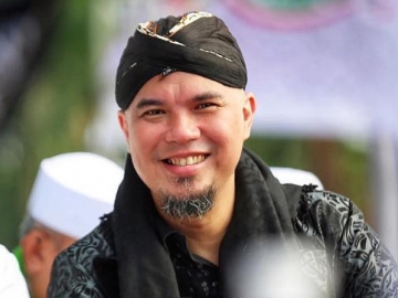 Sering Dicap Sombong, Begini Tanggapan Santai Ahmad Dhani Sambil Kenang Masa SMP dan SMA