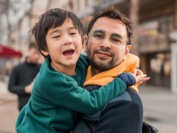 Rafathar Putra Raffi Ahmad Unjuk Aksi Nge-dance, Langsung Diramal Bakal Jadi Penerus Siwon