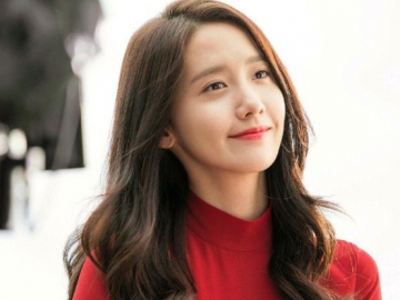 Yoona Bikin Fans Tersentuh Usai Tunjukan Sikap Ini ke Stafnya