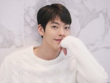 Kim Woo Bin Sering Ubah Gaya Rambut, Penampilan Terbaru Bikin Pangling?