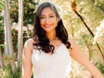 Diprediksi Lahiran Akhir Agustus, Baby Bump Rahma Azhari Terpampang Nyata Kala Berbikini di Pantai