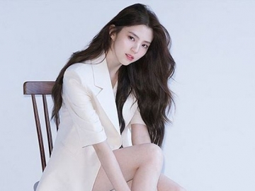Tampil Tomboi Sambil Angkat Kaki di Atas Kursi, Penampilan Han So Hee Disebut Makin Mirip Ryujin