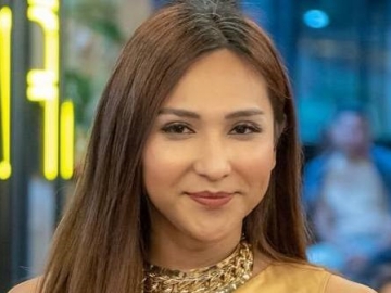 Lama Tak Disorot, Dena Rachman Pamer Uban di Usia 32 Tahun Malah Disanjung Maksimal