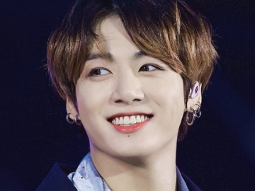 Gigi Jungkook Kembali Terbentur Saat ‘Bang Bang Con’, Fans Auto ‘Ngilu’