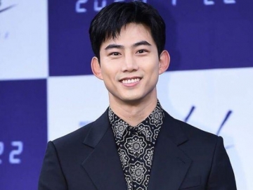 Agensi Konfirmasi Taecyeon Sudah Punya Pacar