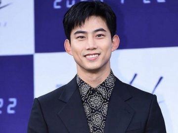 Setia Menunggu Saat Wamil, Kerabat Dekat Ungkap Detail Hubungan Taecyeon dan Sang Kekasih