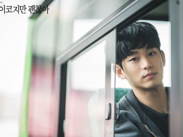 Adegan Sobek Plastik Kim Soo Hyun di 'It's Okay to Not Be Okay' Jadi Trending, Netter: Gantengnya