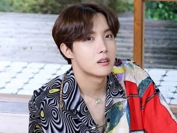 J-Hope BTS Bikin Gelang ARMY Super Manis Dijamin Makin Cinta