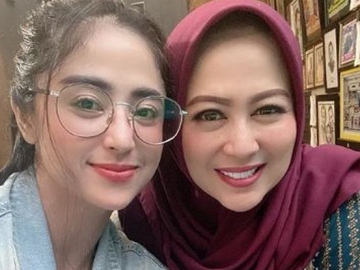  Dewi Persik Curhat Ke Istri Denny Cagur, Soal Apa?