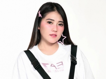 Merasa Dipojokkan, Via Vallen Bongkar Alasan 2 Kali Tolak Pelaku Pembakaran Mobil untuk Bertemu