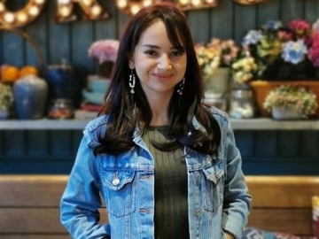 Angelica Simperler Unggah Momen Perdana dengan Putra Sambung, Disebut Mirip Kakak Adik