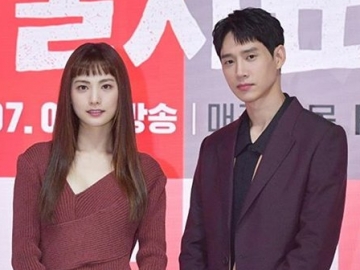 Tak Biasa, Nana dan Park Sung Hoon Berani Tampil Mesra di Jumpa Pers 'Memorials' Tuai Sorotan