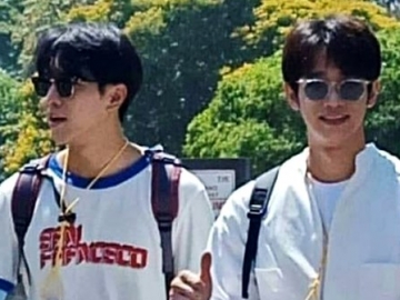 Begini Tingkah Gemas Lee Seung Gi dan Jasper Liu Saat Lakukan Pose Yoga Berpasangan