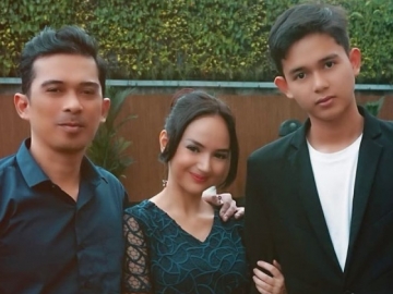 Dipersunting Duda, Angelica Simperler Beber Cara Pendekatan dengan Putra Sambungnya