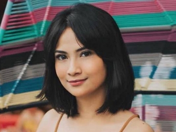 Vanessa Angel Santai Goyang di Gym Ball, Ukuran Perut Jadi Perbincangan