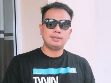Sebut Angel Lelga Membalikkan Fakta, Adik Vicky Prasetyo Malah Kena Sentil Begini