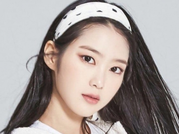 Jiho Oh My Girl Absen di Konser 'World is ONE' Karena Cedera