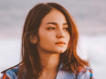 Enzy Storia Curhat Soal Hikmah di Balik Masa Pandemi, Sisipkan Hashtag Viral Ini Bikin Salfok