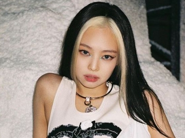 Asyik Menikmati Waktu di Alam Terbuka, Penampilan Fashion Kece Jennie Tuai Beragam Pujian