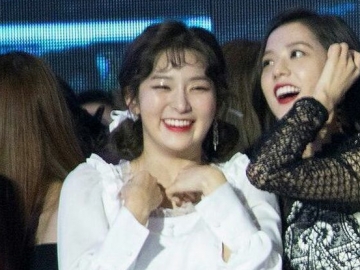 Akhirnya Ketemu, Interaksi Manis Jisoo-Seulgi di Belakangan Panggung 'Inkigayo' Bikin Fans Gemas