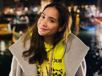 Nagita Slavina Ikut Tren Naik Sepeda, Case Ponsel Belasan Juta Jadi Pusat Perhatian