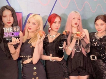 G-FRIEND Akhirnya Raih Kemenangan Pertama untuk ‘Apple’