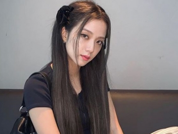 Jisoo BLACKPINK Bikin Fans Geleng-Geleng dengan Kecantikannya Usai Netter Saling 'Perang' GIF