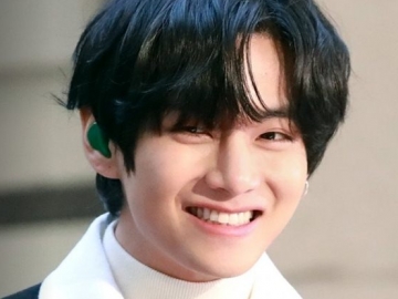 V BTS Unggah Foto Berkacamata dengan Rambut Acak-Acakan, Tetap Ganteng?