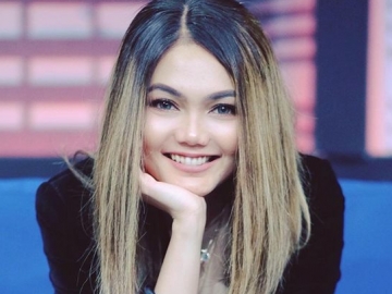 Akhirnya Angkat Bicara, Rina Nose Benarkan Jadi Sosok Pemilik Followers 19 Juta Pembela Anji?