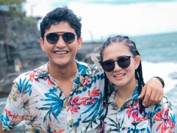 Tren Nikah Muda di Kalangan Artis, Masayu Clara dan Qausar Akui Tak Ingin Permainkan Pernikahan